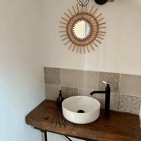 Calme, Moderne, Dives * Vendeuvre