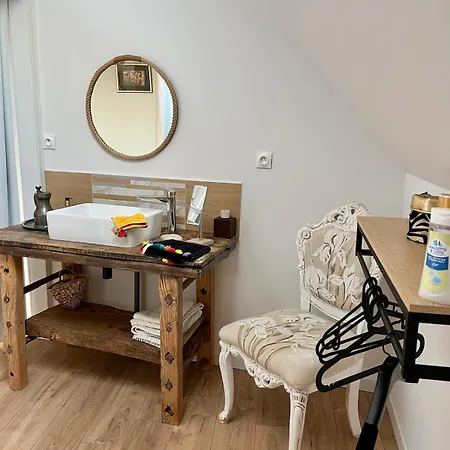 Calme, Moderne, Dives *